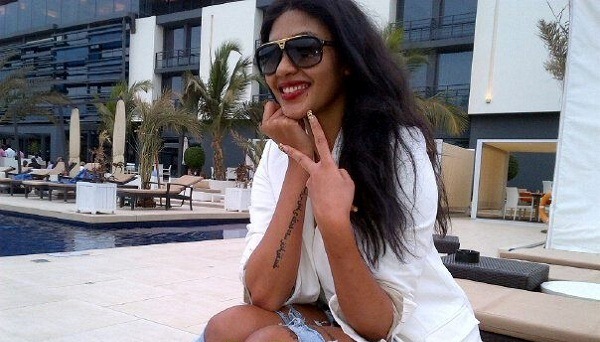 Adja Diallo dans sa nouvelle vie: My Life sur la Sentv. Adja Diallo dans sa nouvelle vie: My Life sur la Sentv.