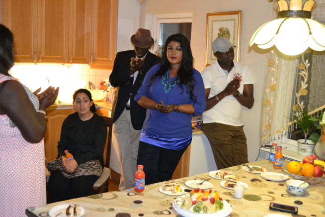 ANNIVERSAIRE: La surprise de Ndeye Fall pour souhaiter joyeux anniversaire à Mata. ANNIVERSAIRE: La surprise de Ndeye Fall pour souhaiter joyeux anniversaire à Mata.