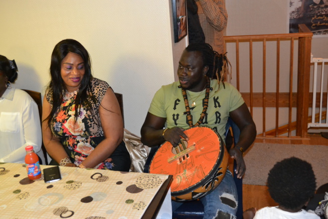 ANNIVERSAIRE: La surprise de Ndeye Fall pour souhaiter joyeux anniversaire à Mata. ANNIVERSAIRE: La surprise de Ndeye Fall pour souhaiter joyeux anniversaire à Mata.