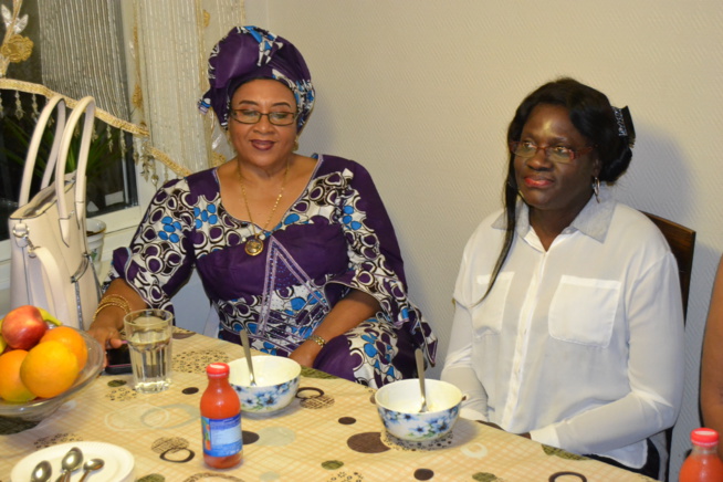 ANNIVERSAIRE: La surprise de Ndeye Fall pour souhaiter joyeux anniversaire à Mata. ANNIVERSAIRE: La surprise de Ndeye Fall pour souhaiter joyeux anniversaire à Mata.