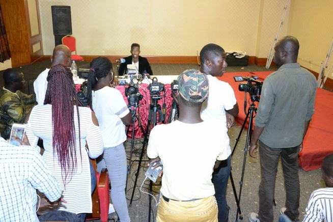 Les images de la conférence de presse de Momo Dieng au Grand Théâtre Les images de la conférence de presse de Momo Dieng au Grand Théâtre