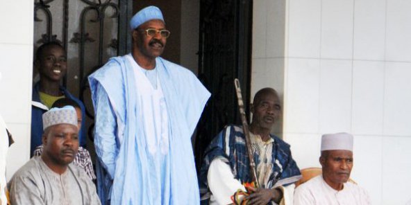 Le milliardaire camerounais Baba Danpullo, qui pèse 550 milliards de F CFA, veut investir au Sénégal Le milliardaire camerounais Baba Danpullo, qui pèse 550 milliards de F CFA, veut investir au Sénégal
