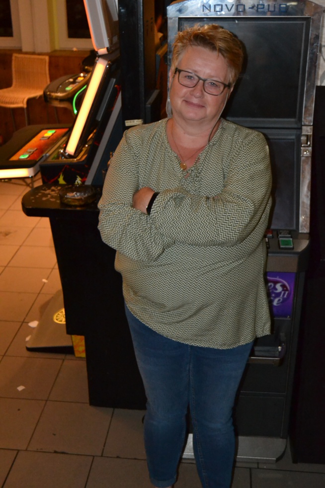 WUYUMA EUROPEAN TOUR: VIVIANE MET LE PAQUET ÀHAMBOURG APRES STOCKHOLM; WUYUMA EUROPEAN TOUR: VIVIANE MET LE PAQUET ÀHAMBOURG APRES STOCKHOLM;