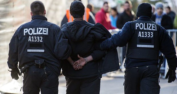 5600 sénégalais vont être expulsés d’Allemagne, 1500 des Etats-unis, 32 ont commencé à arriver depuis l'Arabie Saoudite 5600 sénégalais vont être expulsés d’Allemagne, 1500 des Etats-unis, 32 ont commencé à arriver depuis l'Arabie Saoudite