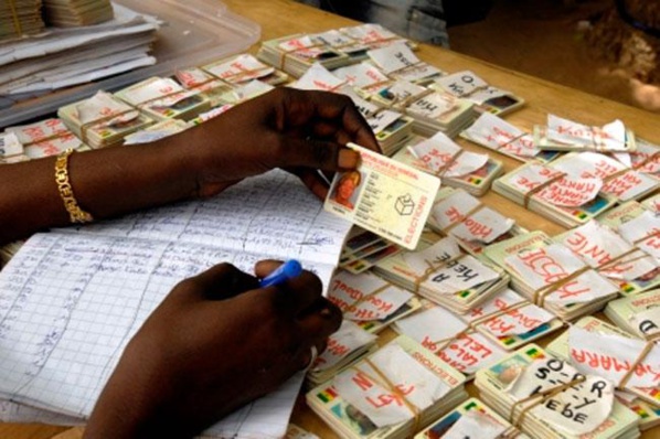 Distribution des cartes d’identité biométriques: Le service reprend dans les préfectures et consulats Distribution des cartes d’identité biométriques: Le service reprend dans les préfectures et consulats