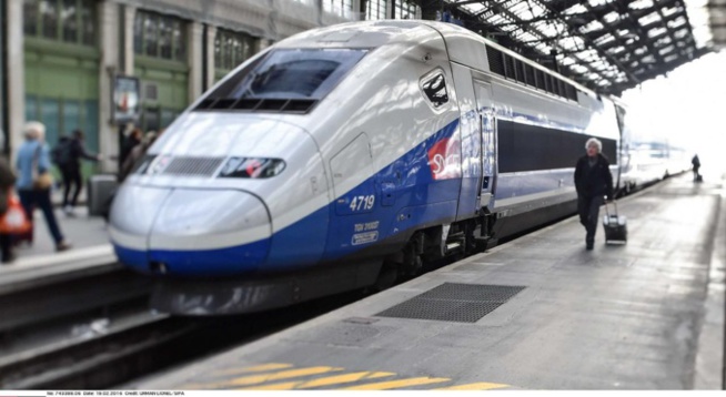 "J’ai pris mon mal en patience" : la galère d'Emmanuelle, oubliée dans un TGV avec son fauteuil roulant