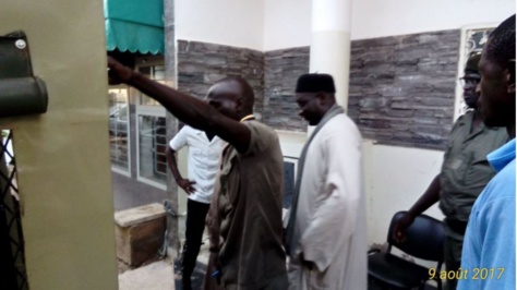 Saccage de bureaux de vote à Touba: Serigne Assane Mbacké et Mor Lô écroués, les frères Dolly libres de toute poursuite Saccage de bureaux de vote à Touba: Serigne Assane Mbacké et Mor Lô écroués, les frères Dolly libres de toute poursuite