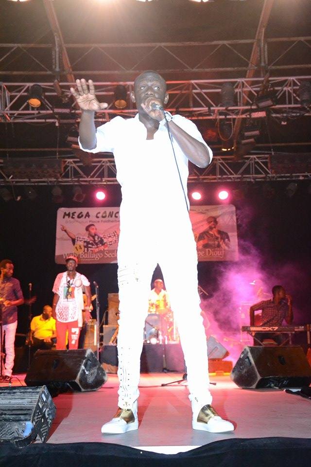 15 aout, Pape Diouf à l'assaut des St Lousiens. Regardez le show. 15 aout, Pape Diouf à l'assaut des St Lousiens. Regardez le show.