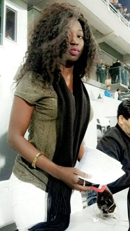 À la découverte de l'ex journaliste de Oxyjeune FM Aissatou Baldé allias Chacha. À la découverte de l'ex journaliste de Oxyjeune FM Aissatou Baldé allias Chacha.