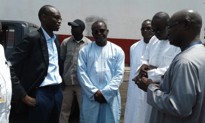 Réception 30.000 tonnes d'oignons par Aliou Sarr,ministre du Commerce