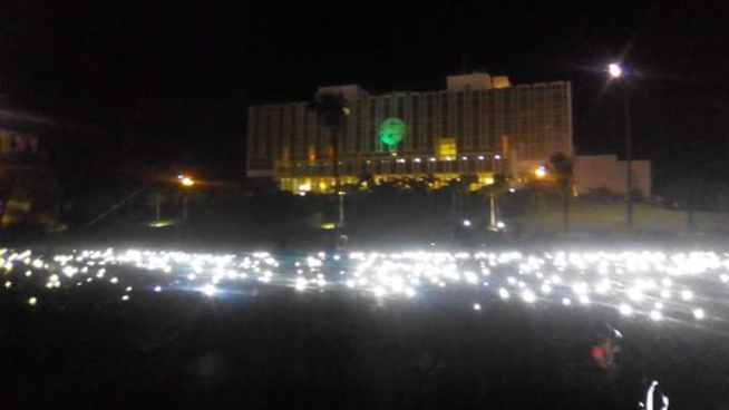 L'artiste international Ismael Lo guest star à la 57 éme anniversaire du Gabon. L'artiste international Ismael Lo guest star à la 57 éme anniversaire du Gabon.