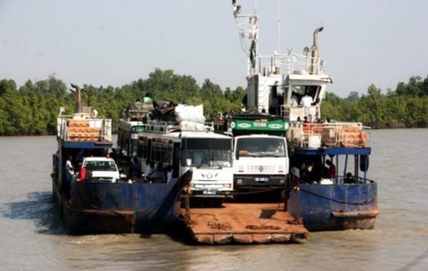 Traversée gambienne : Le Bac cogne une pirogue et fait 2 morts Traversée gambienne : Le Bac cogne une pirogue et fait 2 morts
