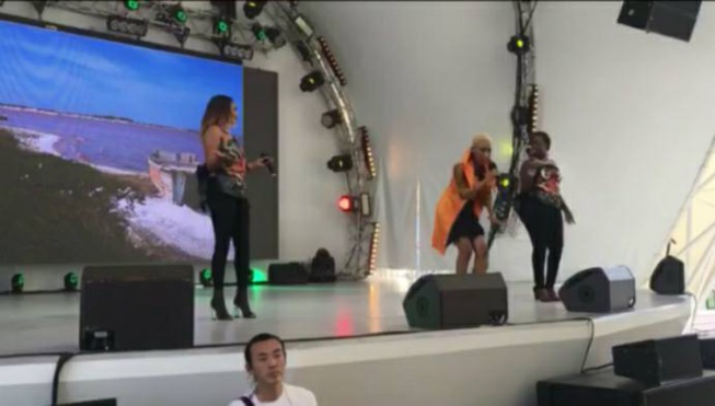 Le groupe SAFARI explose l'exposition à Astana. Le groupe SAFARI explose l'exposition à Astana.