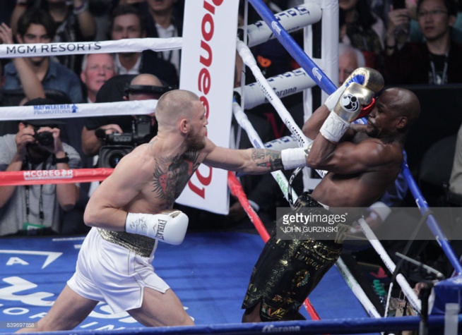 Boxe : Floyd Mayweather remporte le « Money Fight » contre Conor McGregor, Tout ce que vous n’avez pas vu en Images Boxe : Floyd Mayweather remporte le « Money Fight » contre Conor McGregor, Tout ce que vous n’avez pas vu en Images
