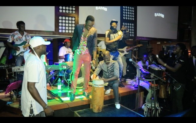 RTE DES ALMADIES: Sidy Samb le golden boy casse la baraque et met le feu au Five. RTE DES ALMADIES: Sidy Samb le golden boy casse la baraque et met le feu au Five.