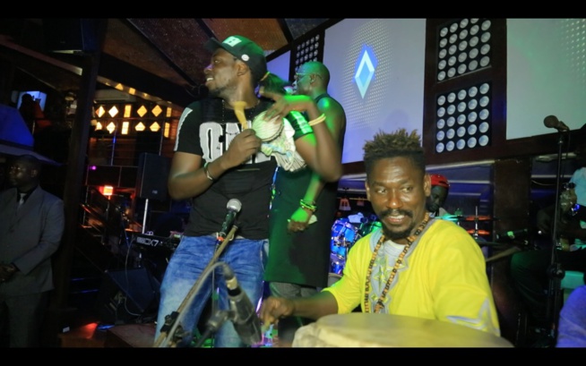 RTE DES ALMADIES: Sidy Samb le golden boy casse la baraque et met le feu au Five. RTE DES ALMADIES: Sidy Samb le golden boy casse la baraque et met le feu au Five.