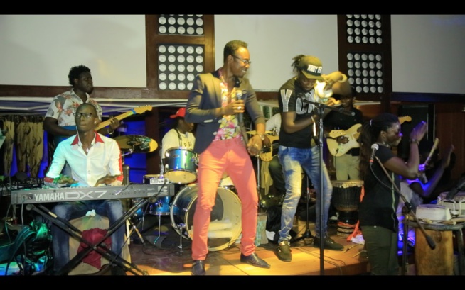 RTE DES ALMADIES: Sidy Samb le golden boy casse la baraque et met le feu au Five. RTE DES ALMADIES: Sidy Samb le golden boy casse la baraque et met le feu au Five.