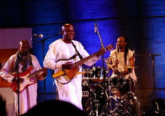 Marie Lo souhaite un joyeux anniversaire à son Papa d'amour le géant artiste Ismael Lo. Marie Lo souhaite un joyeux anniversaire à son Papa d'amour le géant artiste Ismael Lo.