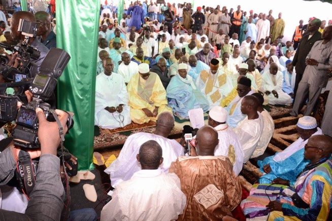 100 IMAGES: La fête d'Eid Fitre célébrée ce samedi à la mosquée mouride de Massalikouljinn. 100 IMAGES: La fête d'Eid Fitre célébrée ce samedi à la mosquée mouride de Massalikouljinn.