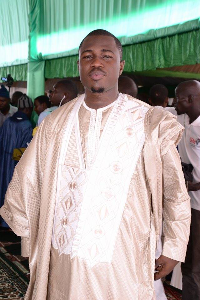 PHOTOS: Prince Mbacké, petit fils de Serigne Touba en mode "Jantal Maara" à Massalikouljin PHOTOS: Prince Mbacké, petit fils de Serigne Touba en mode "Jantal Maara" à Massalikouljin