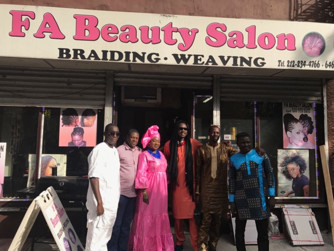 New African Production en compagnie du groupe Bidew Bou Bess en visite au Consulat Général du Sénégal à New York New African Production en compagnie du groupe Bidew Bou Bess en visite au Consulat Général du Sénégal à New York