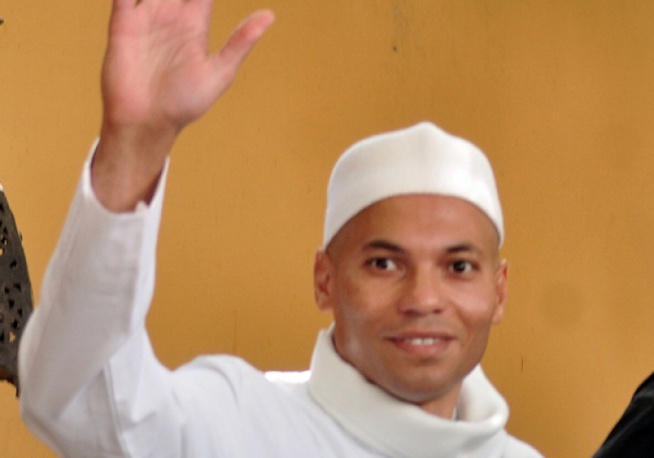 L’ami de Karim Wade crée la panique chez les matons: trois gardes suspendus (Spécial)