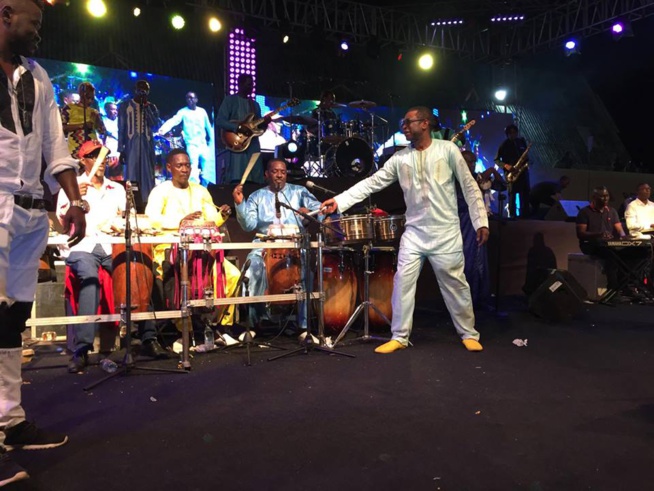 Youssou Ndour, méga star et roi du Mbalax pour toujours... Youssou Ndour, méga star et roi du Mbalax pour toujours...