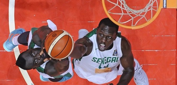 Afrobasket Masculin 2017 : 3e victoire consécutive du Sénégal face au Mozambique (80-49) Afrobasket Masculin 2017 : 3e victoire consécutive du Sénégal face au Mozambique (80-49)