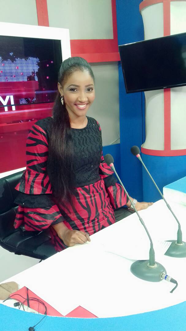 Ravissante sur le plateau de la DTV, Seynabou P Diatta l'étoile montante du petit écean.