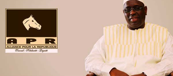 Macky Sall regroupe ses "plus" proches collaborateurs au Palais Macky Sall regroupe ses "plus" proches collaborateurs au Palais