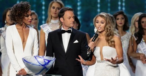 Miss Texas attaque Trump en pleine élection de Miss America Miss Texas attaque Trump en pleine élection de Miss America