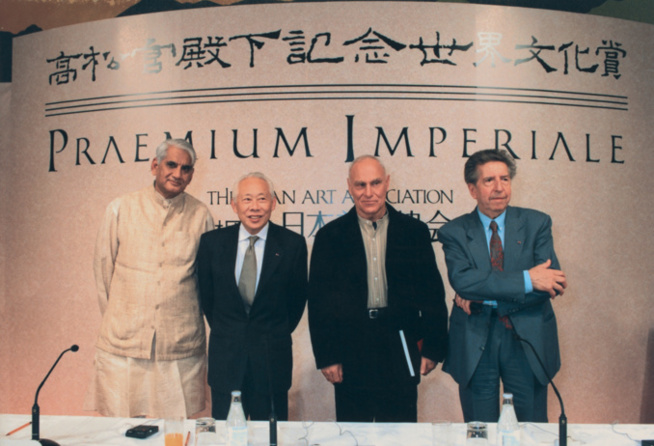 NOTE DE S.E.M. L’AMBASSADEUR A PROPOS DE LA DECORATION DE S.E.M. YOUSSOU NDOUR, MINISTRE CONSEILLER NOTE DE S.E.M. L’AMBASSADEUR A PROPOS DE LA DECORATION DE S.E.M. YOUSSOU NDOUR, MINISTRE CONSEILLER