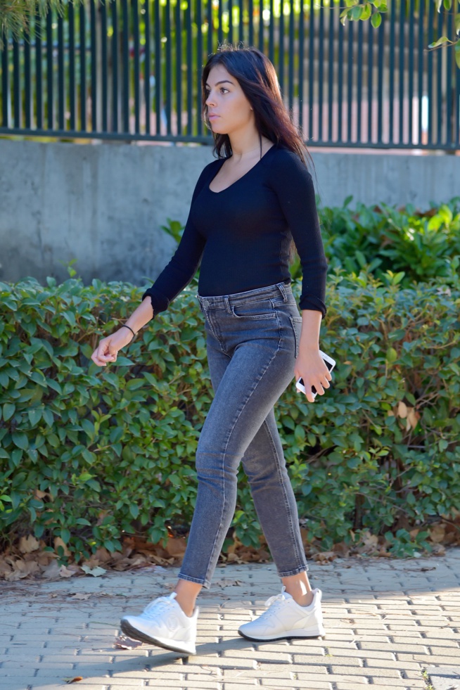 Cristiano Ronaldo : Enceinte, sa belle Georgina expose ses formes comme jamais, La jeune n’avait encore jamais montré un… Cristiano Ronaldo : Enceinte, sa belle Georgina expose ses formes comme jamais, La jeune n’avait encore jamais montré un…