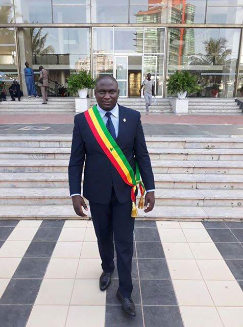 Elu député, voici le serment de Toussaint Manga Elu député, voici le serment de Toussaint Manga