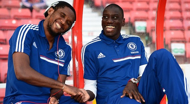 Samuel Eto’o publie une photo et adresse un message à Demba Ba