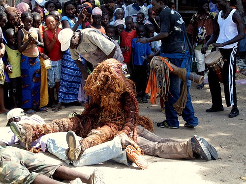 Mbour : Le kankourang qui a tué un ado de 17 ans, sème la terreur Mbour : Le kankourang qui a tué un ado de 17 ans, sème la terreur