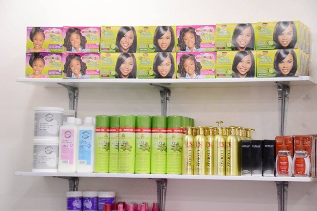TACO AFFRO COIFFURE ouvre ses portes désormais à Dakar: Vente de cheveux naturel Brésiliene, Péruvienne, Malaisienne en Gros et Détail. Regardez