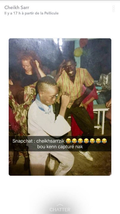 Temps boy: Quand l'incontournable de la Zik FM, Cheikh Sarr s'éclatait en boite. Temps boy: Quand l'incontournable de la Zik FM, Cheikh Sarr s'éclatait en boite.