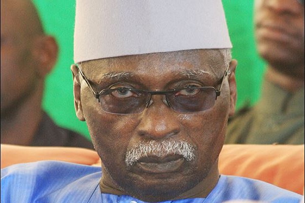 L'épouse de Serigne Mbaye Sy Mansour, la seule femme chef de quartier à Tivaouane L'épouse de Serigne Mbaye Sy Mansour, la seule femme chef de quartier à Tivaouane