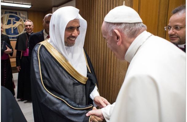 Le Pape François reçoit le Sg de la Ligue islamique mondiale Le Pape François reçoit le Sg de la Ligue islamique mondiale
