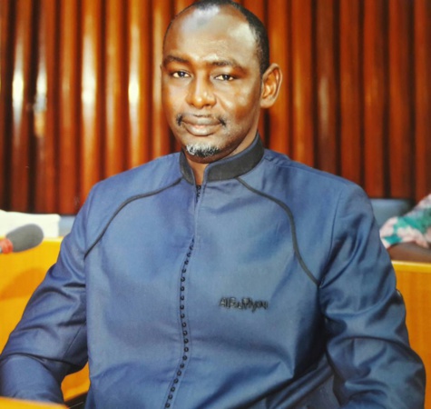 Cheikh Oumar Sy veut "une loi pour contrôler la caisse noire" du président de la République Cheikh Oumar Sy veut "une loi pour contrôler la caisse noire" du président de la République