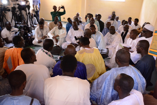 Khabane en route vers Khelcome 2017: Cheikh Amar chez Serigne Cheikh Saliou pour un "Ndiguel" Khabane en route vers Khelcome 2017: Cheikh Amar chez Serigne Cheikh Saliou pour un "Ndiguel"