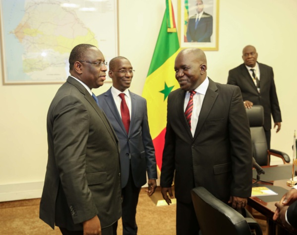 Une précampagne présidentielle sans poids lourds : Macky Sall mieux placé que jamais pour rempiler en 2019? Une précampagne présidentielle sans poids lourds : Macky Sall mieux placé que jamais pour rempiler en 2019?