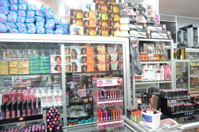 L'ESPRIT COSMETIQUE vous ouvre les portes de son institut de beauté: Une beauté silhouette à Dieppeul en face clinique Raby. L'ESPRIT COSMETIQUE vous ouvre les portes de son institut de beauté: Une beauté silhouette à Dieppeul en face clinique Raby.