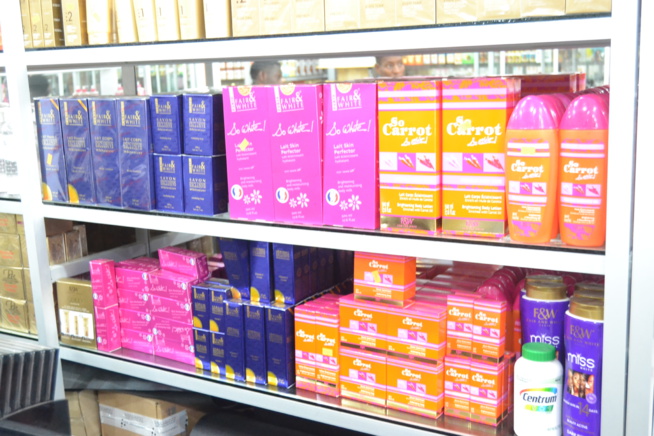 L'ESPRIT COSMETIQUE vous ouvre les portes de son institut de beauté: Une beauté silhouette à Dieppeul en face clinique Raby. L'ESPRIT COSMETIQUE vous ouvre les portes de son institut de beauté: Une beauté silhouette à Dieppeul en face clinique Raby.