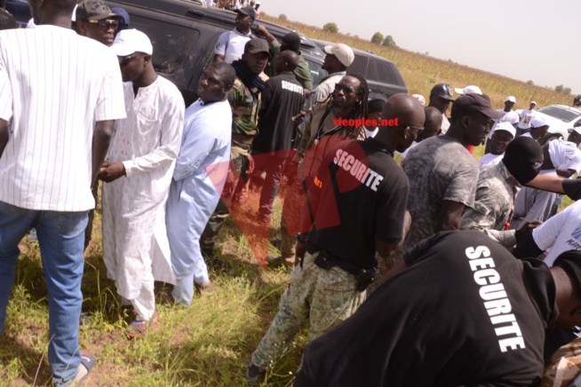 Accrochage entre Ousseynou Fall le garde du corps de Pape Diouf et Assane Diouf à Khelcom Accrochage entre Ousseynou Fall le garde du corps de Pape Diouf et Assane Diouf à Khelcom