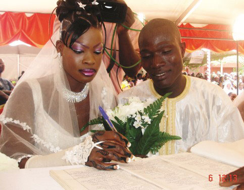 Louga : 80 mariages collectifs scellés et financés à hauteur de 30 millions de francs Louga : 80 mariages collectifs scellés et financés à hauteur de 30 millions de francs