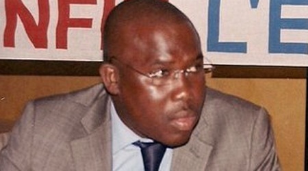 Débat sur le 3e mandat : Abdoul Aziz Diop donne raison au Professeur Babacar Guèye malgré les dénégation du Pouvoir Débat sur le 3e mandat : Abdoul Aziz Diop donne raison au Professeur Babacar Guèye malgré les dénégation du Pouvoir