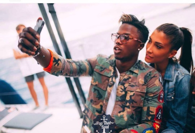 Diao Baldé fête la victoire avec sa copine … Diao Baldé fête la victoire avec sa copine …