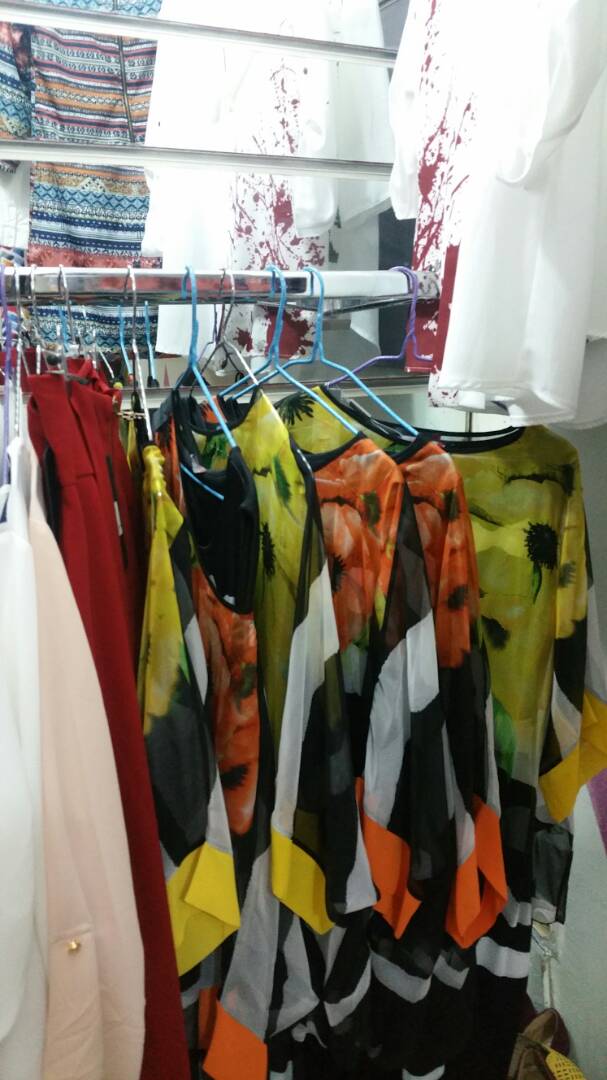 Nouvel arrivage au complexe Neymane Coiffure à 150 m de la Boulangerie Jaune: Des lingeries ultra sexy à vous couper le souffle. Nouvel arrivage au complexe Neymane Coiffure à 150 m de la Boulangerie Jaune: Des lingeries ultra sexy à vous couper le souffle.